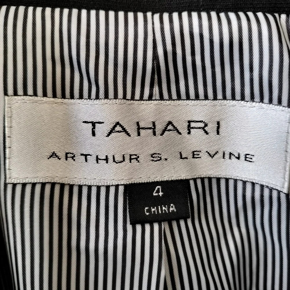 Tahari Arthur S Levine black lined jacket blazer 4 Office Professional Career